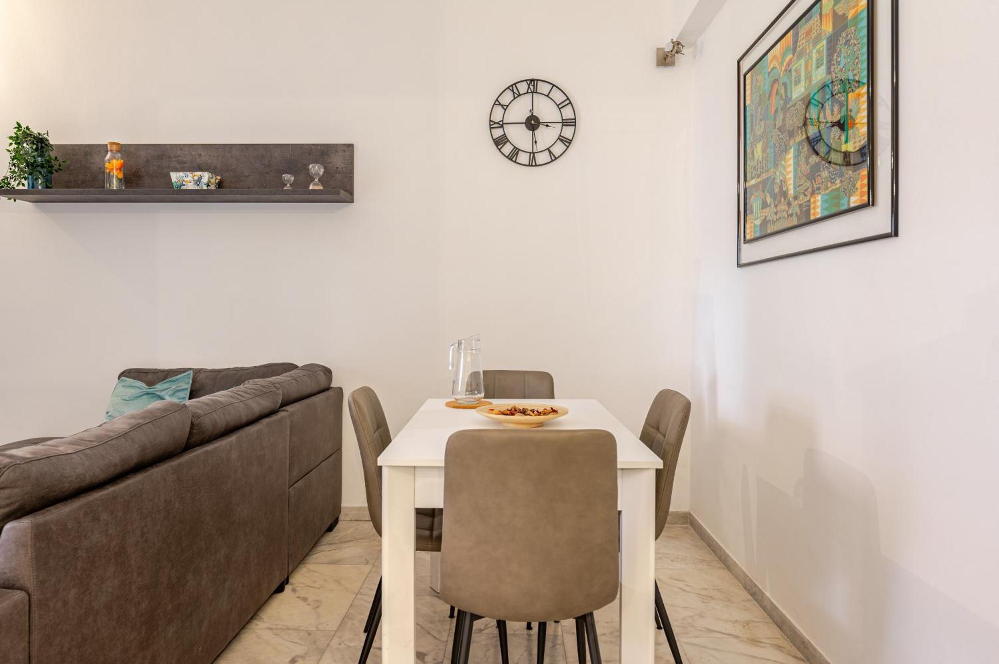 Modern In Portuense